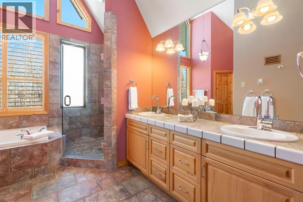 3 Woodlands Estates Crescent, Rural Rocky View County, Alberta  T3R 1H1 - Photo 38 - A2277908