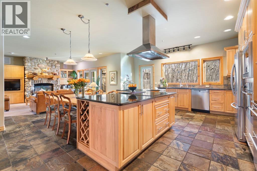 3 Woodlands Estates Crescent, Rural Rocky View County, Alberta  T3R 1H1 - Photo 7 - A2277908