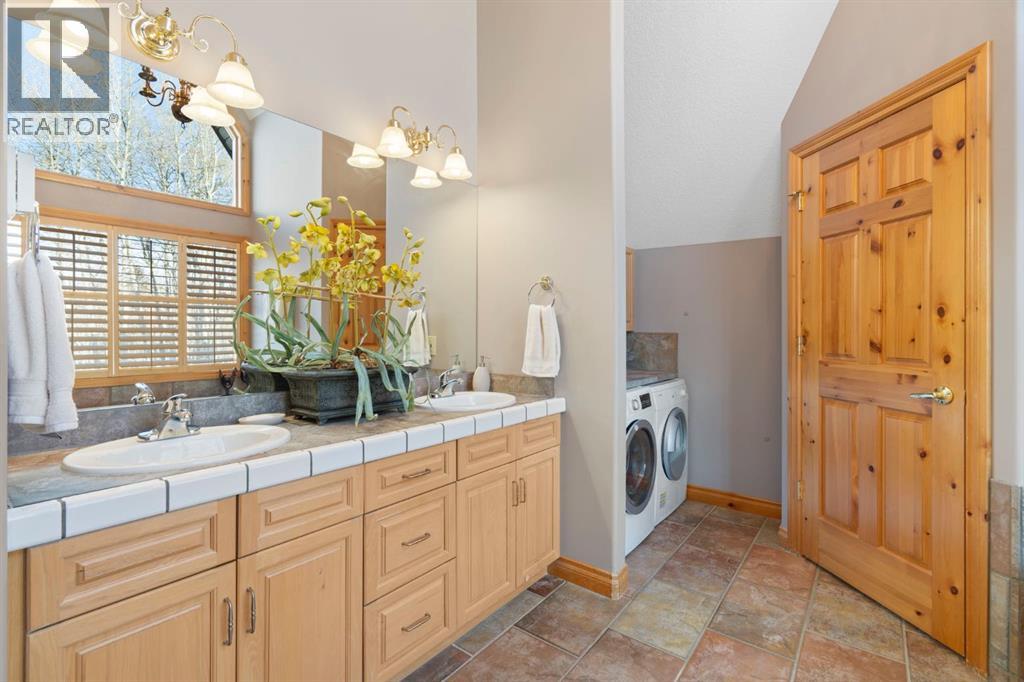 3 Woodlands Estates Crescent, Rural Rocky View County, Alberta  T3R 1H1 - Photo 30 - A2277908