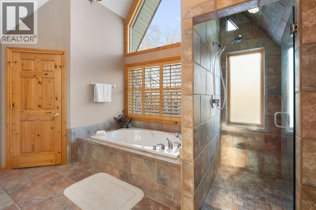 3 Woodlands Estates Crescent, Rural Rocky View County, Alberta  T3R 1H1 - Photo 31 - A2277908