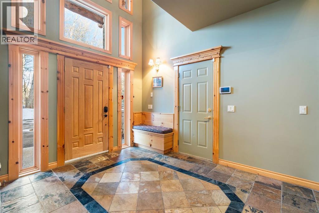 3 Woodlands Estates Crescent, Rural Rocky View County, Alberta  T3R 1H1 - Photo 3 - A2277908