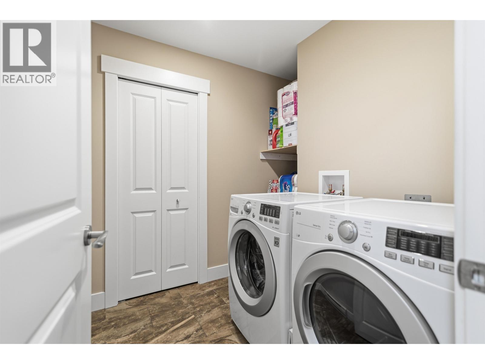 5537 Peregrine Crescent, Sechelt, British Columbia  V7Z 0V5 - Photo 26 - R3062230