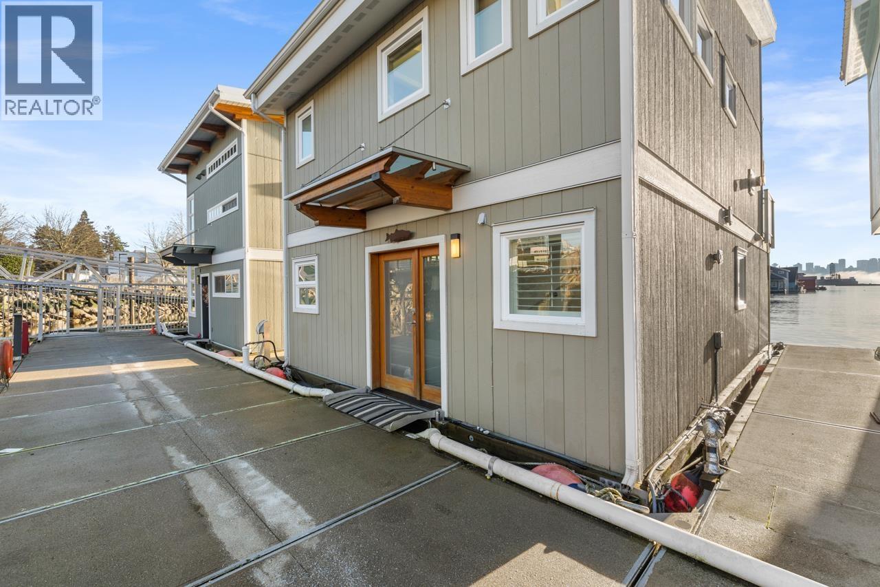 20 415 W Esplanade, North Vancouver, British Columbia  V7M 1A6 - Photo 18 - R3082828