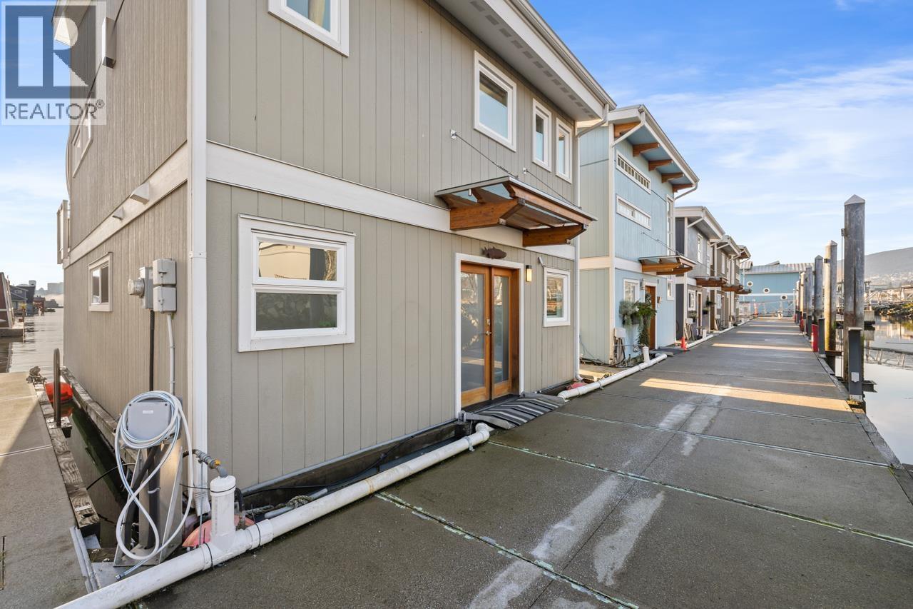 20 415 W Esplanade, North Vancouver, British Columbia  V7M 1A6 - Photo 19 - R3082828