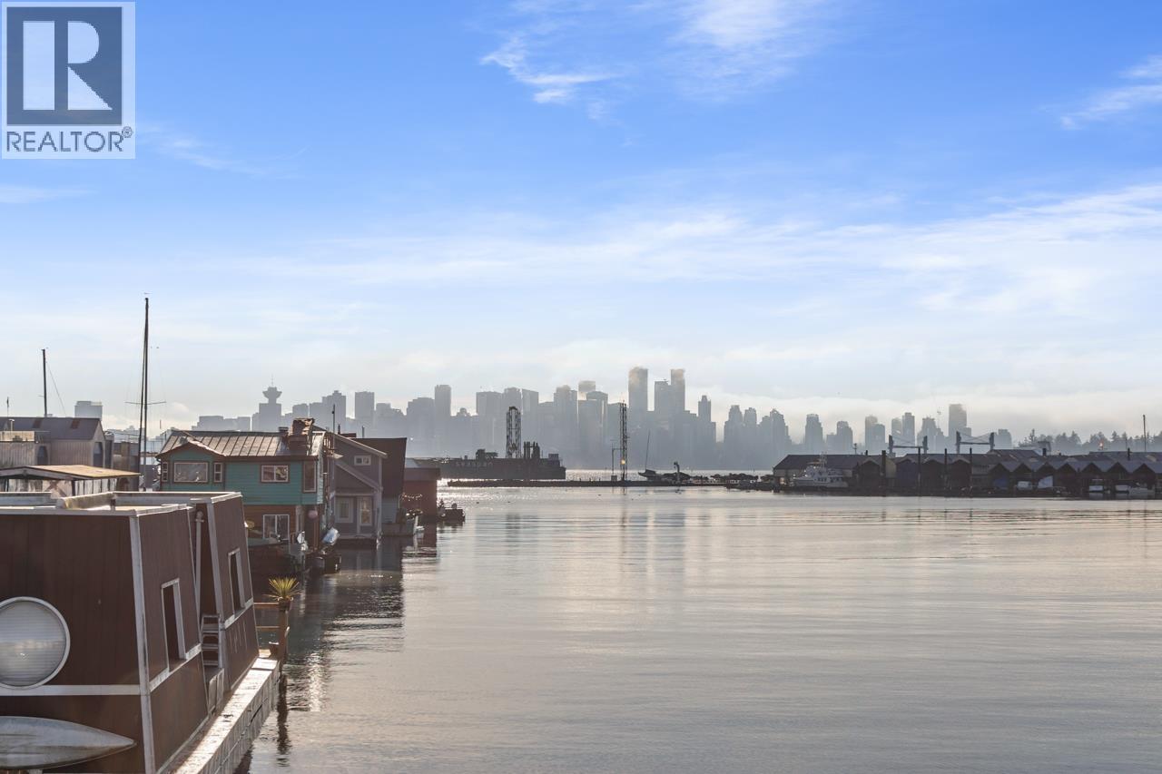 20 415 W Esplanade, North Vancouver, British Columbia  V7M 1A6 - Photo 23 - R3082828