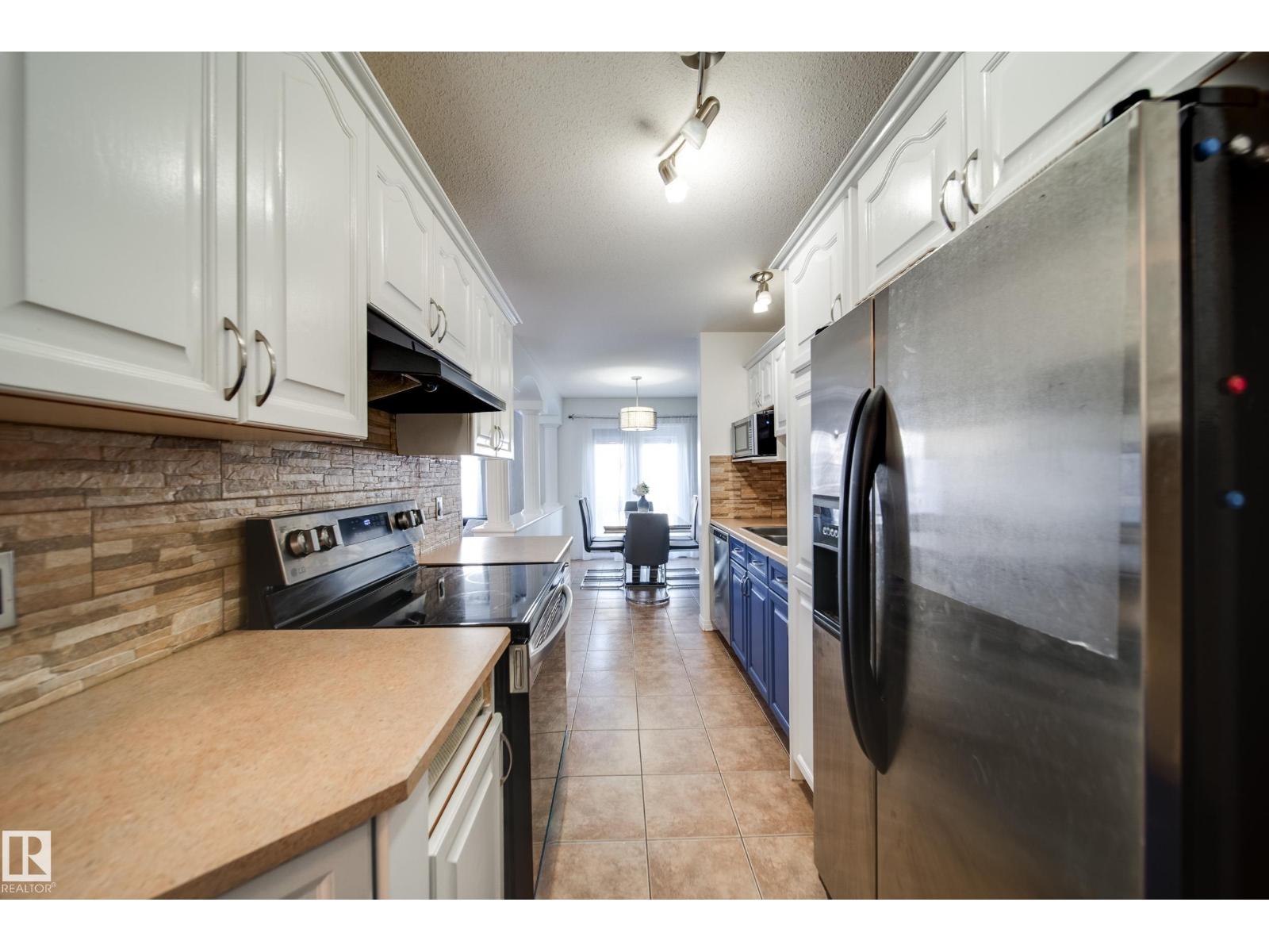 3716 160a Av Nw, Edmonton, Alberta  T5Y 3G1 - Photo 5 - E4470993