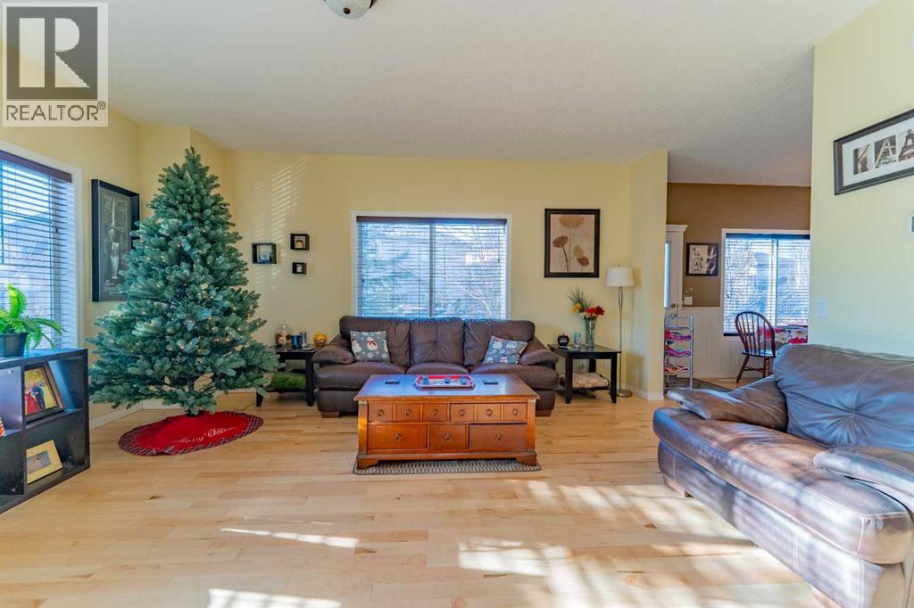 142 West Pointe Circle, Cochrane, Alberta  T4C 0C2 - Photo 33 - A2281503