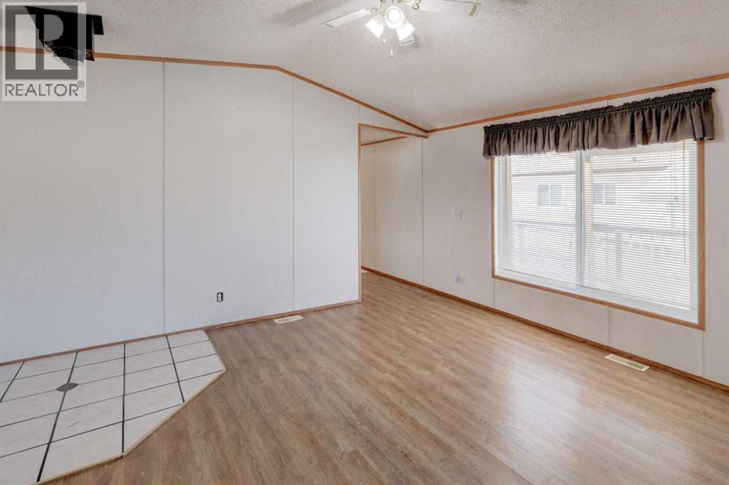 818 Briarwood Road, Strathmore, Alberta  T1P 1E2 - Photo 5 - A2266163