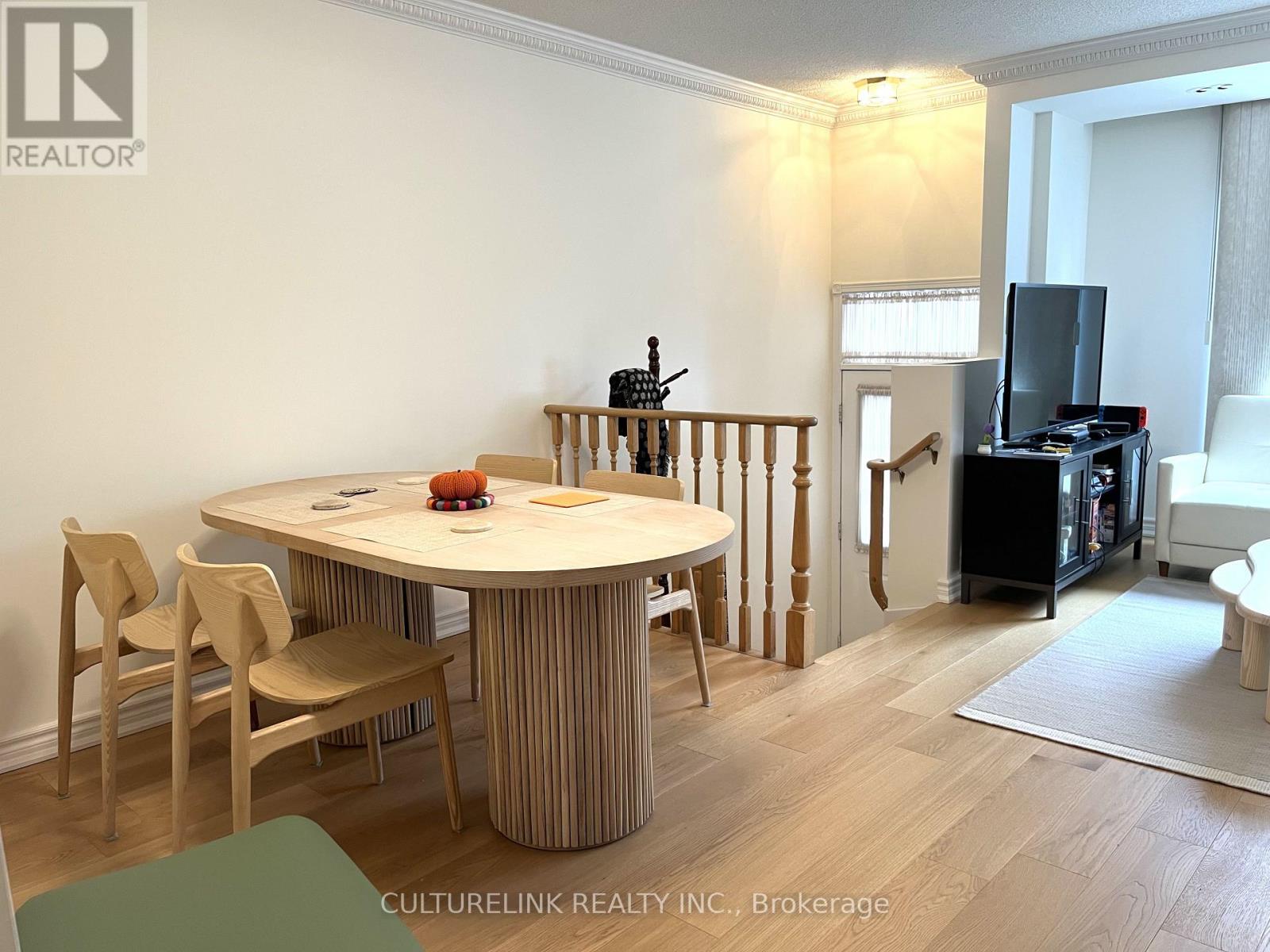 1502 - 28 Sommerset Way E, Toronto, Ontario  M2N 6W7 - Photo 4 - C12727226