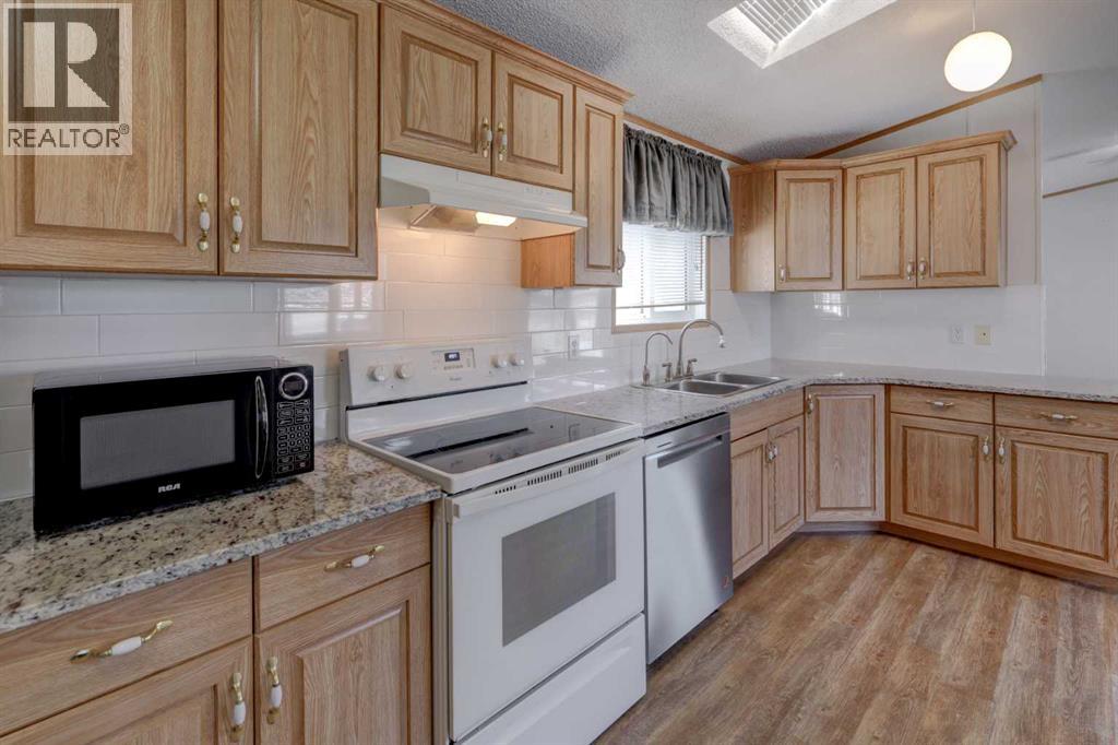 818 Briarwood Road, Strathmore, Alberta  T1P 1E2 - Photo 11 - A2266163