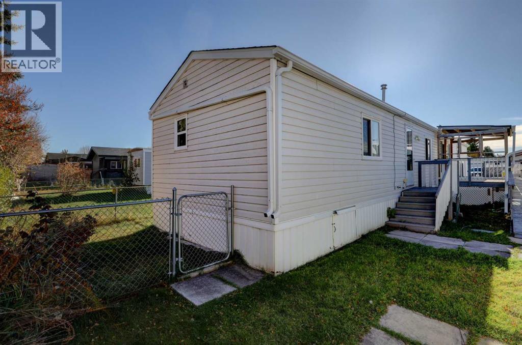 818 Briarwood Road, Strathmore, Alberta  T1P 1E2 - Photo 28 - A2266163