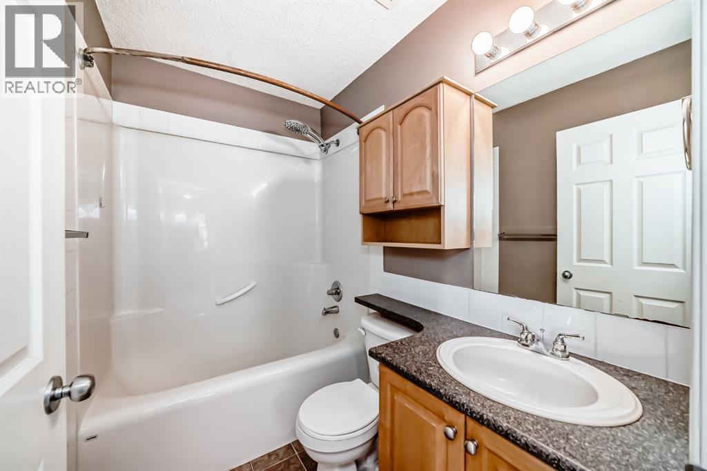 252 Stonemere Place, Chestermere, Alberta  T1X 1N0 - Photo 29 - A2278974