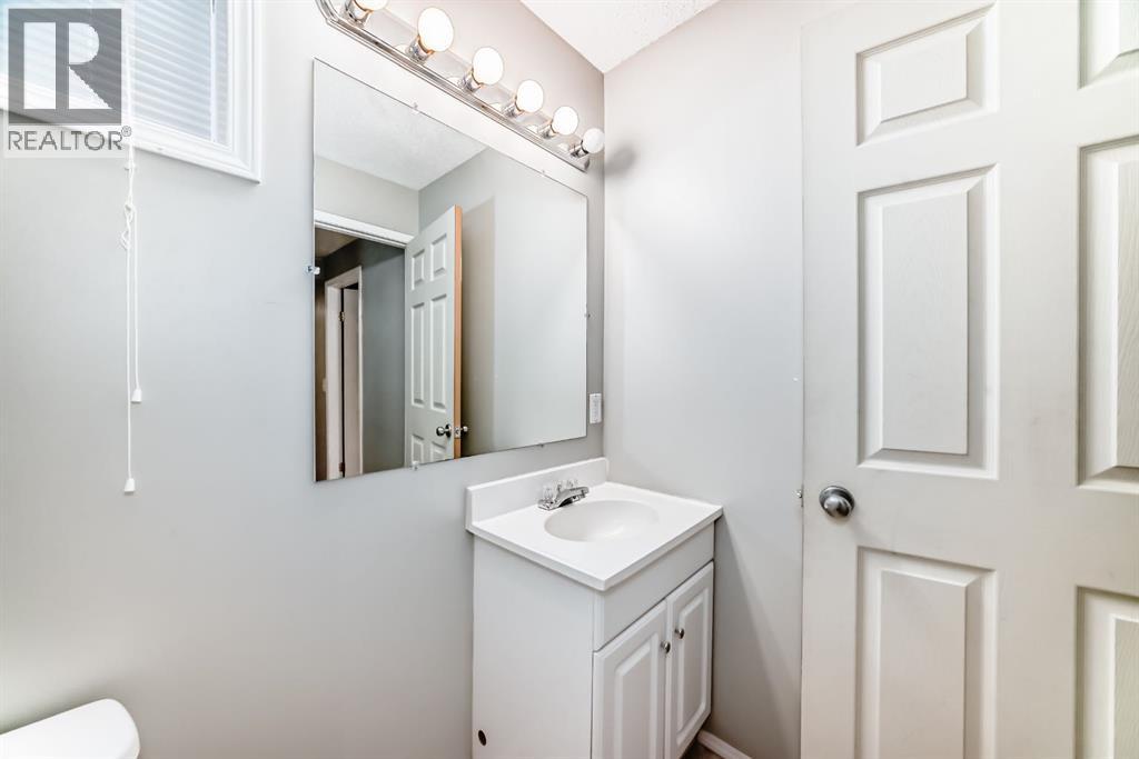 252 Stonemere Place, Chestermere, Alberta  T1X 1N0 - Photo 36 - A2278974