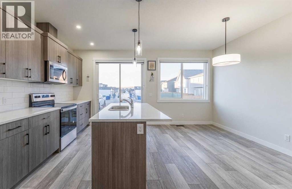 449 Chinook Winds View Sw, Airdrie, Alberta  T4B 5J6 - Photo 9 - A2281234