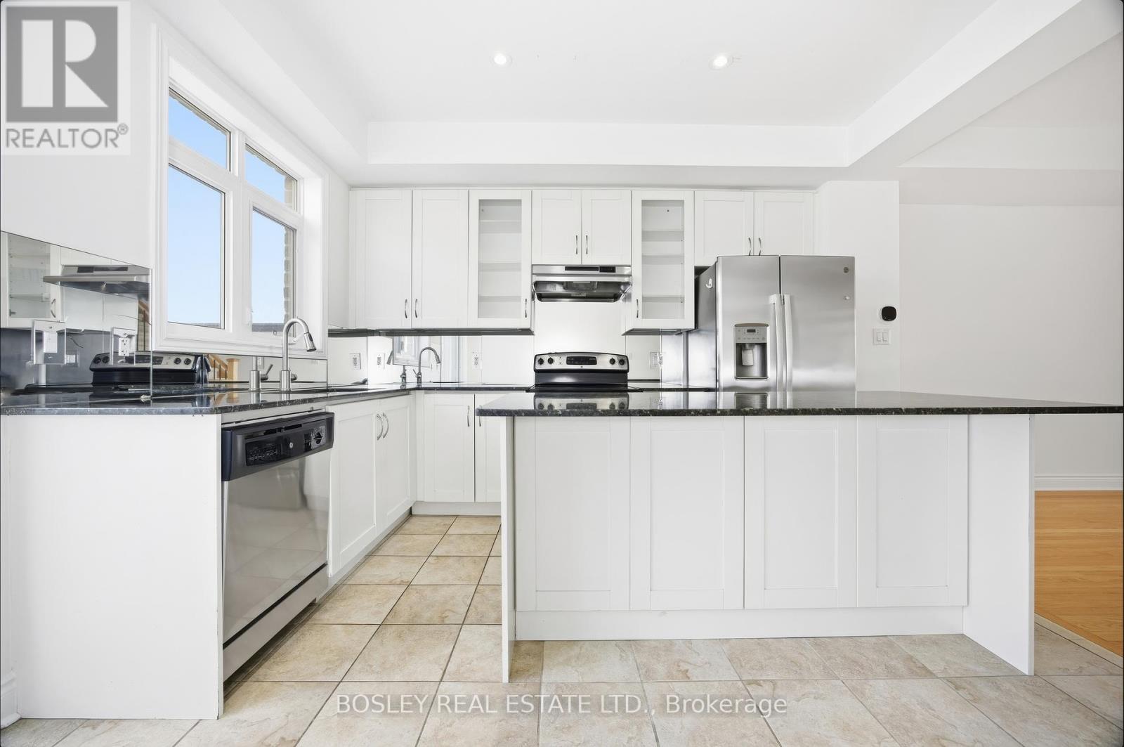 10 Mendota Road, Toronto, Ontario  M8Y 1E8 - Photo 12 - W12727204