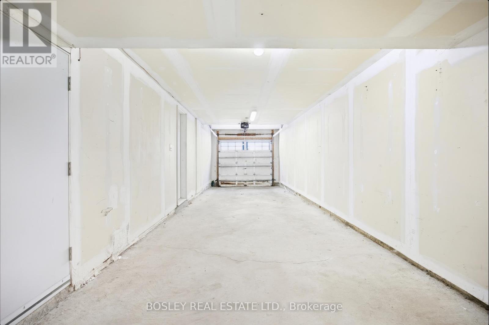 10 Mendota Road, Toronto, Ontario  M8Y 1E8 - Photo 39 - W12727204