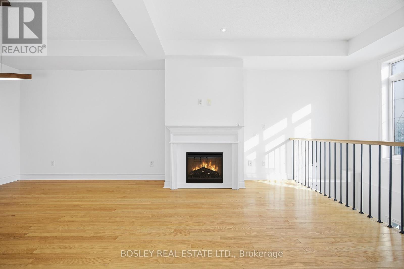 10 Mendota Road, Toronto, Ontario  M8Y 1E8 - Photo 6 - W12727204