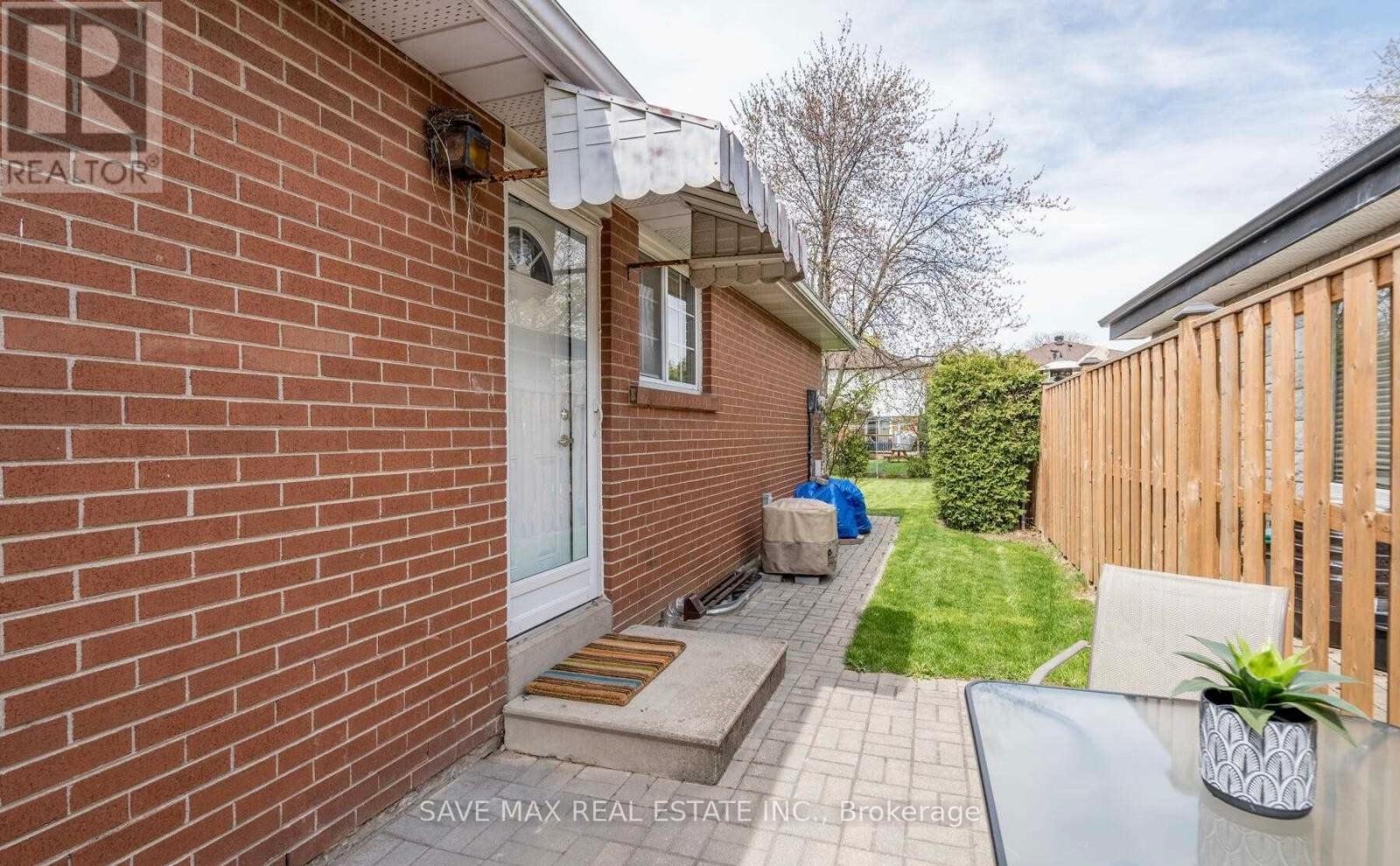 41 Duncannon Crescent, Brampton, Ontario  L6T 3E9 - Photo 40 - W12727216