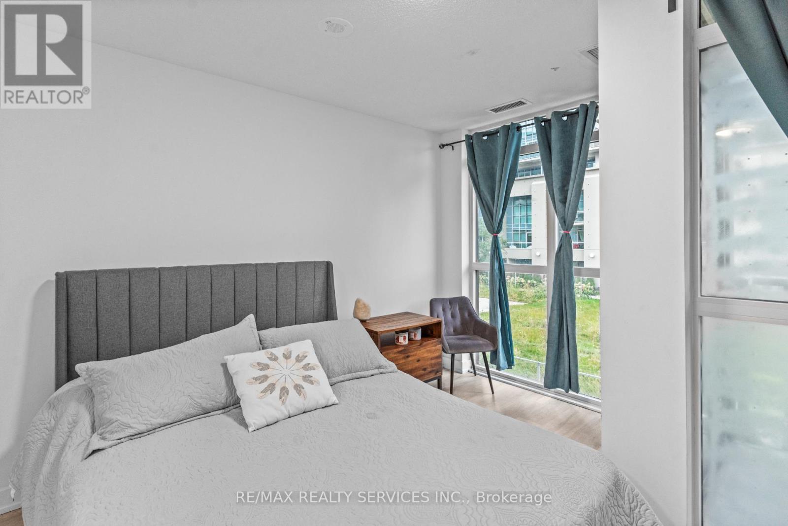 115 - 251 Manitoba Street, Toronto, Ontario  M8Y 0A7 - Photo 16 - W12727228