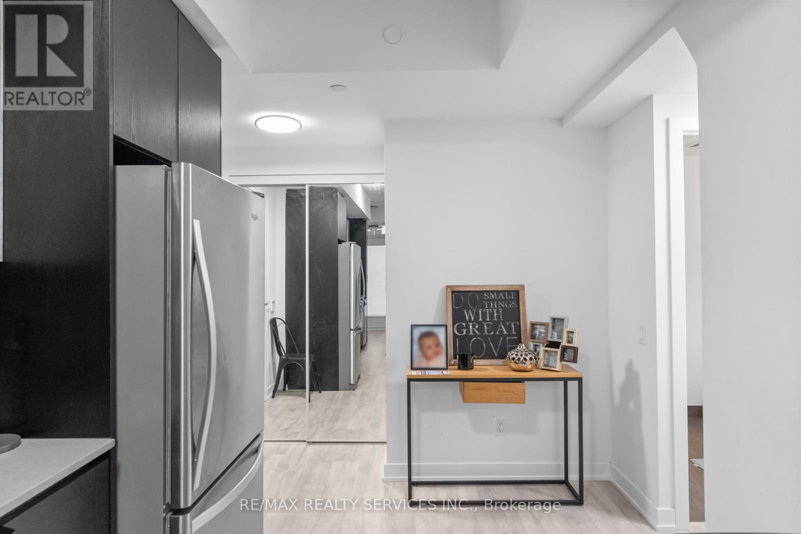 115 - 251 Manitoba Street, Toronto, Ontario  M8Y 0A7 - Photo 6 - W12727228