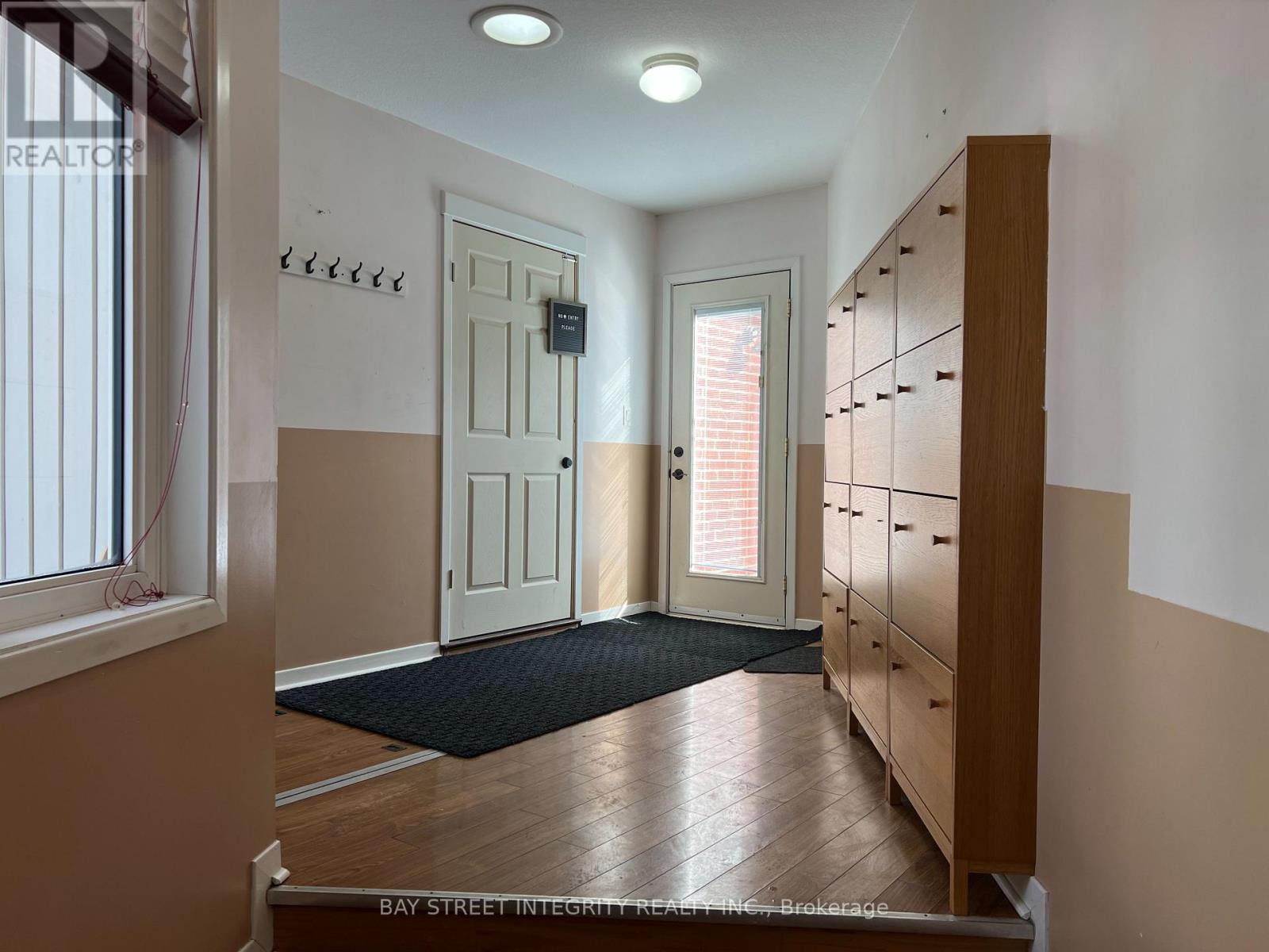 2 - 1339 Pinegrove Road, Oakville, Ontario  L6L 2X2 - Photo 4 - W12727232