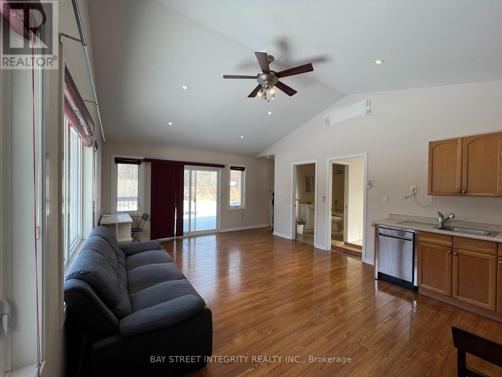 2 - 1339 Pinegrove Road, Oakville, Ontario  L6L 2X2 - Photo 6 - W12727232