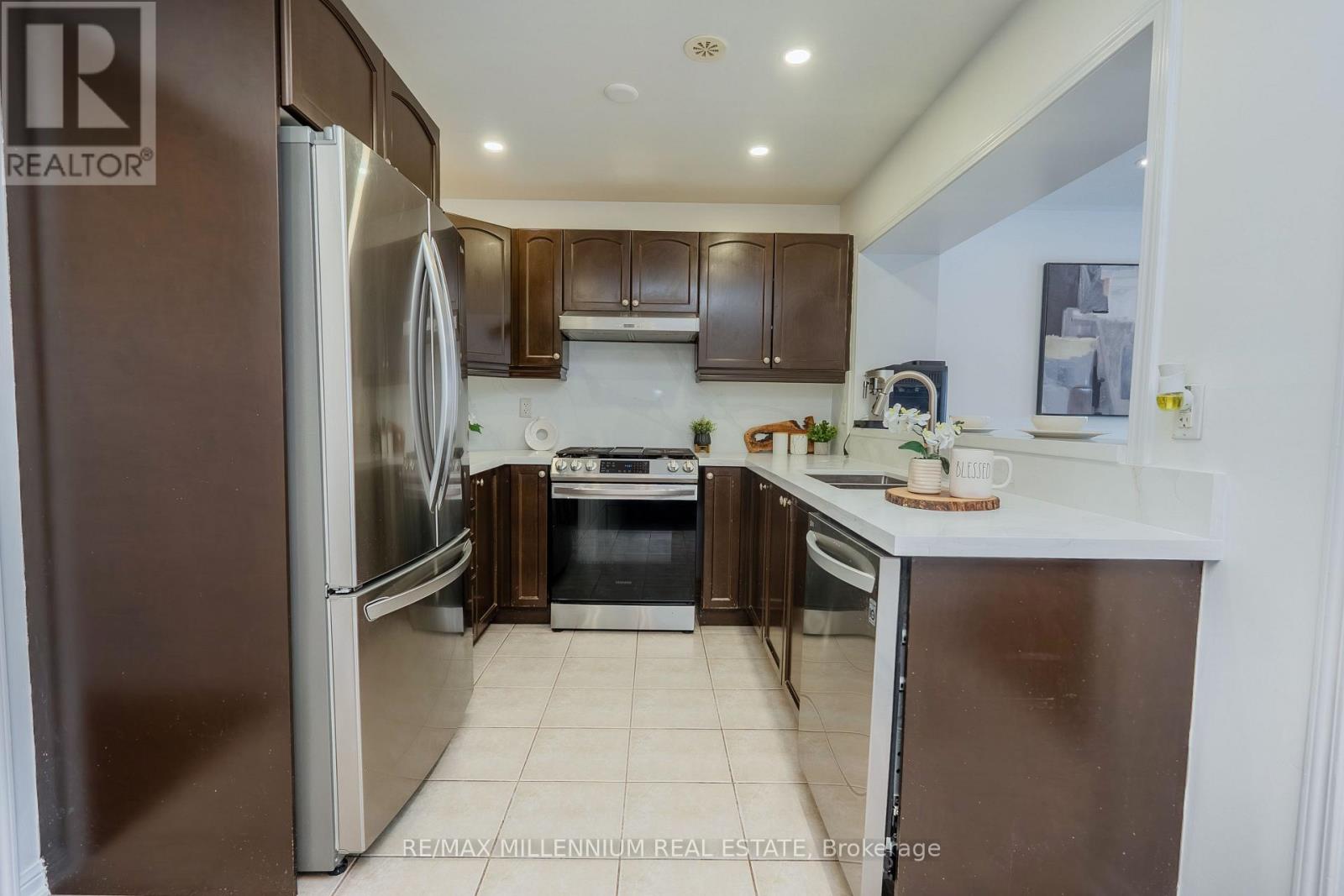 74 Lathbury Street, Brampton, Ontario  L7A 0R8 - Photo 15 - W12727234