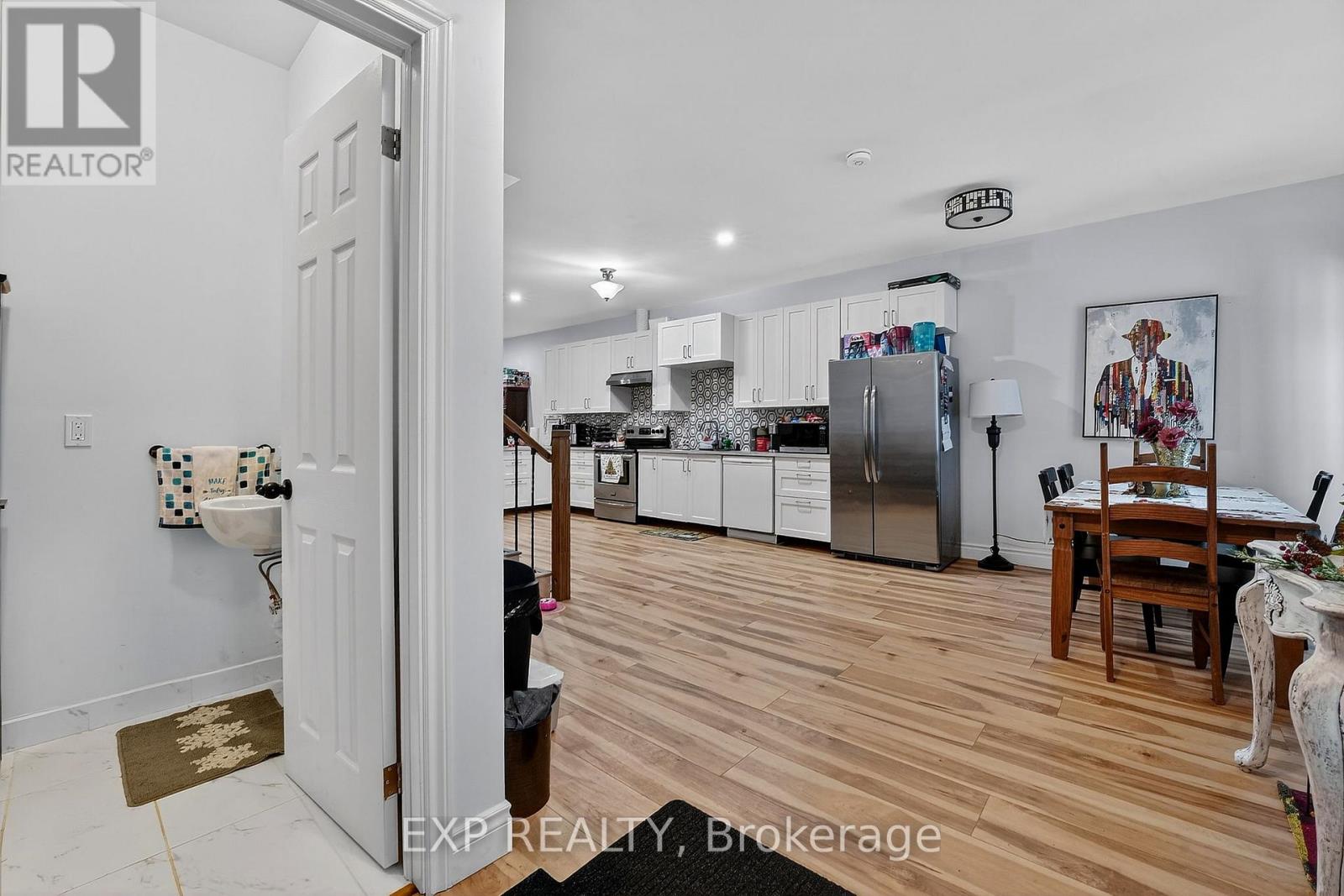 24 Charles Street, Port Colborne, Ontario  L3K 3R2 - Photo 13 - X12727222