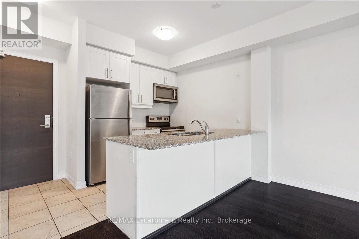 211 - 2370 Khalsa Gate, Oakville, Ontario  L6M 1P5 - Photo 10 - W12727260