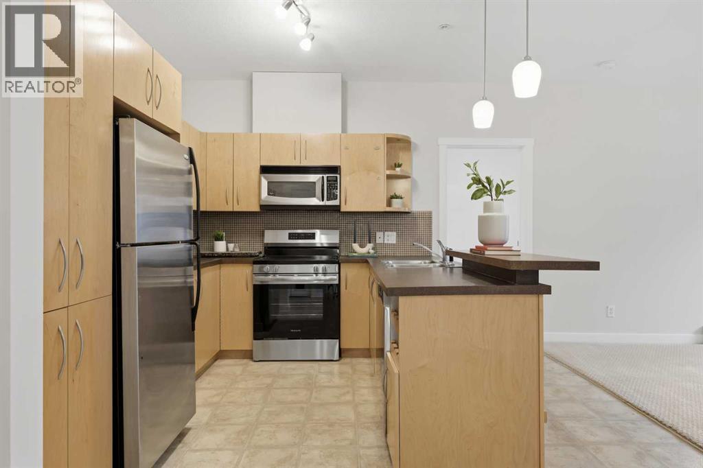 125, 69 Springborough Court Sw, Calgary, Alberta  T3H 5V5 - Photo 1 - A2280142