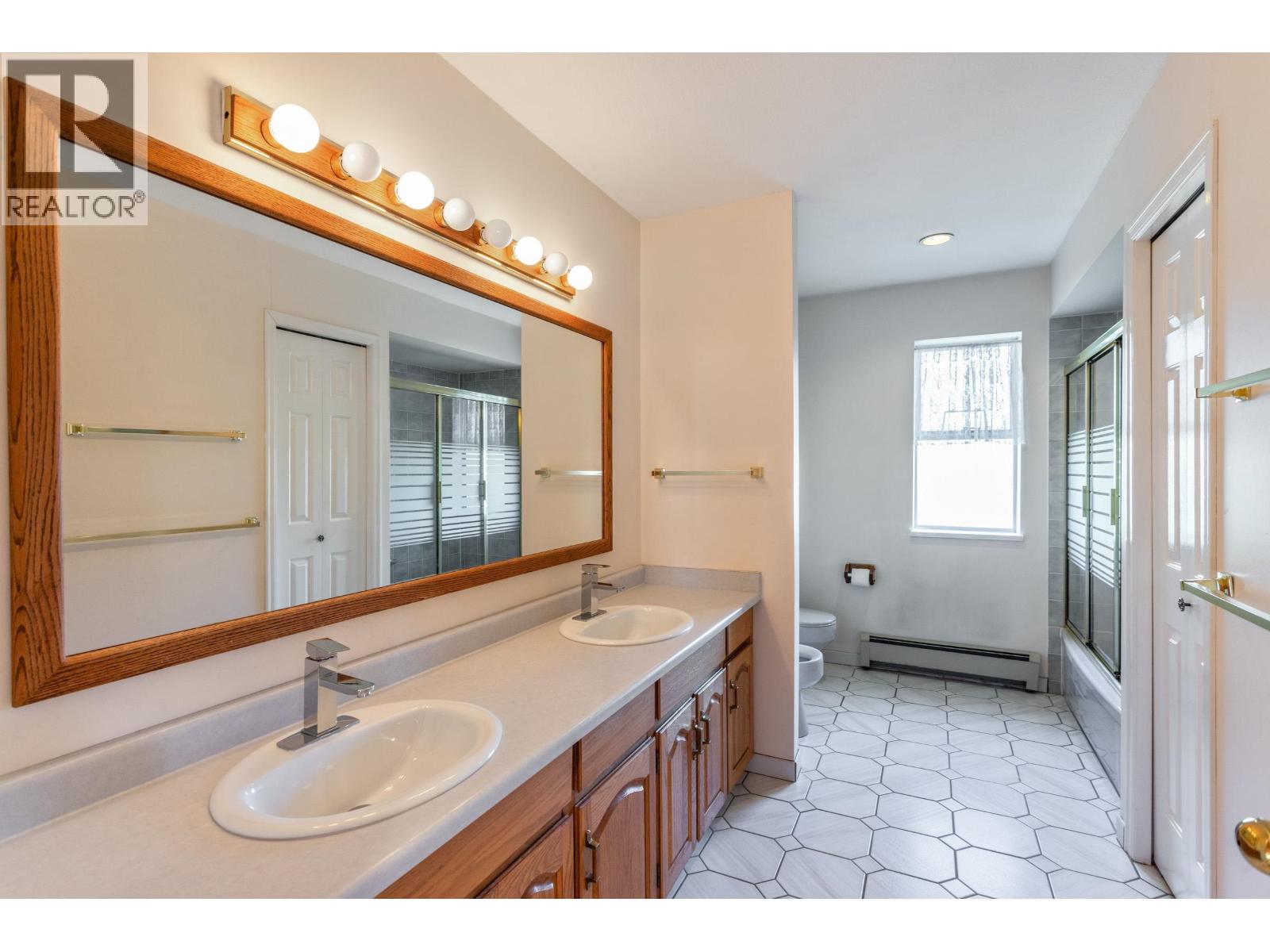 1506 Giles Place, Burnaby, British Columbia  V5A 3K6 - Photo 25 - R3082524