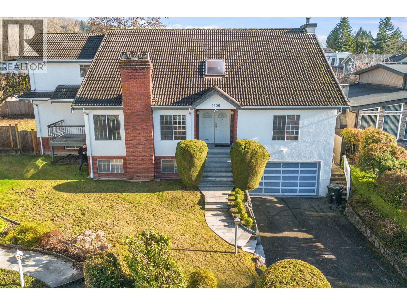 1506 Giles Place, Burnaby, British Columbia  V5A 3K6 - Photo 1 - R3082524