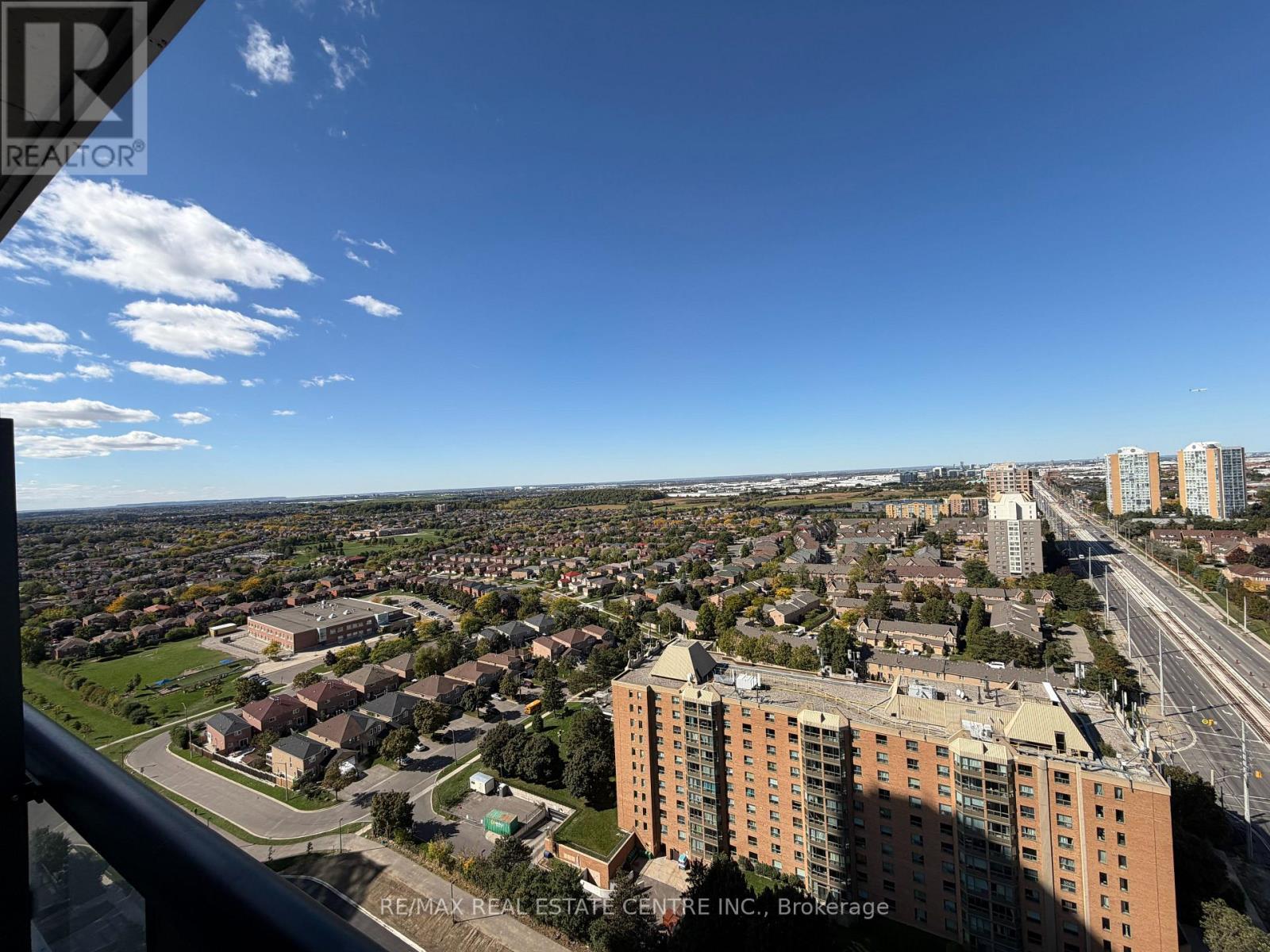 2108 - 15 Watergarden Drive, Mississauga, Ontario  L5R 0H4 - Photo 9 - W12727174