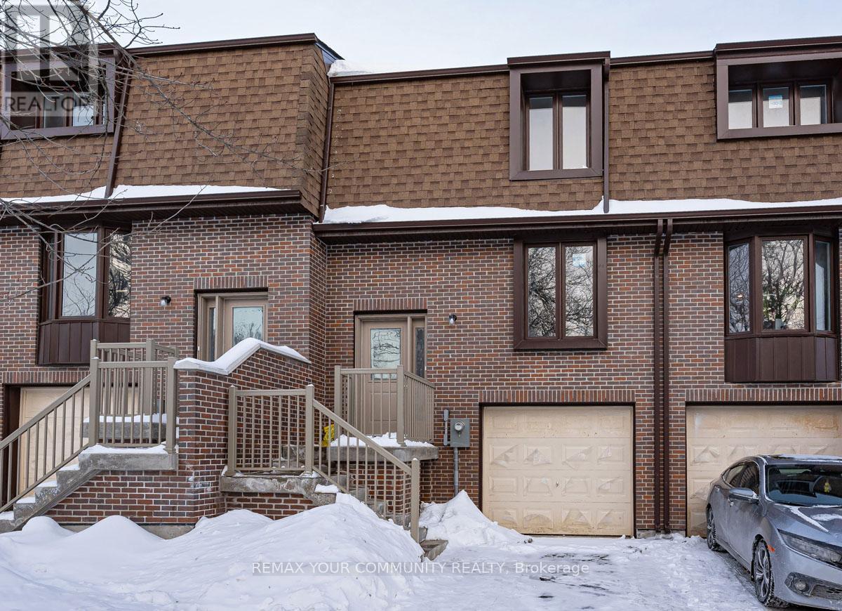2 - 11 PLAISANCE ROAD, Richmond Hill, Ontario