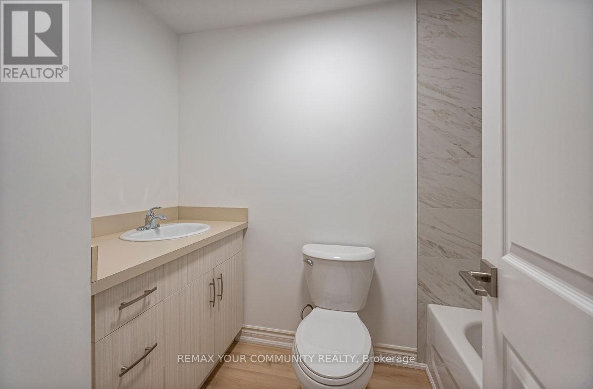 2 - 11 Plaisance Road, Richmond Hill, Ontario  L4C 5H1 - Photo 17 - N12727254