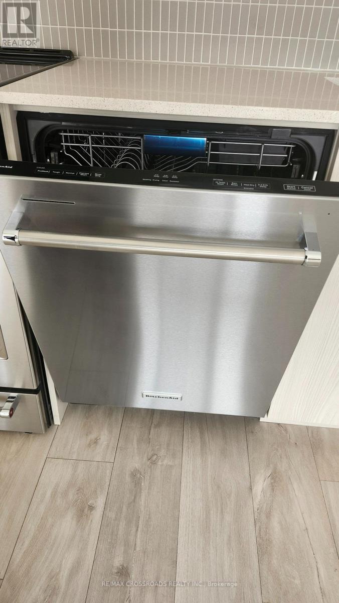 511 - 720 Whitlock Avenue, Milton, Ontario  L9E 2B5 - Photo 19 - W12727238