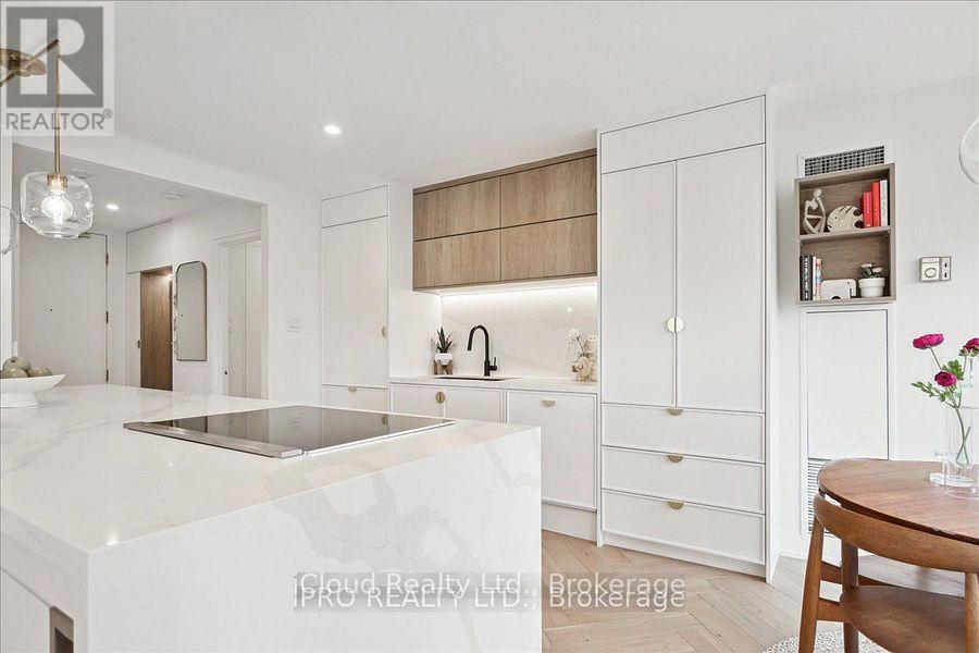 805 - 2210 Lakeshore Road, Burlington, Ontario  L7R 4J9 - Photo 9 - W12727242