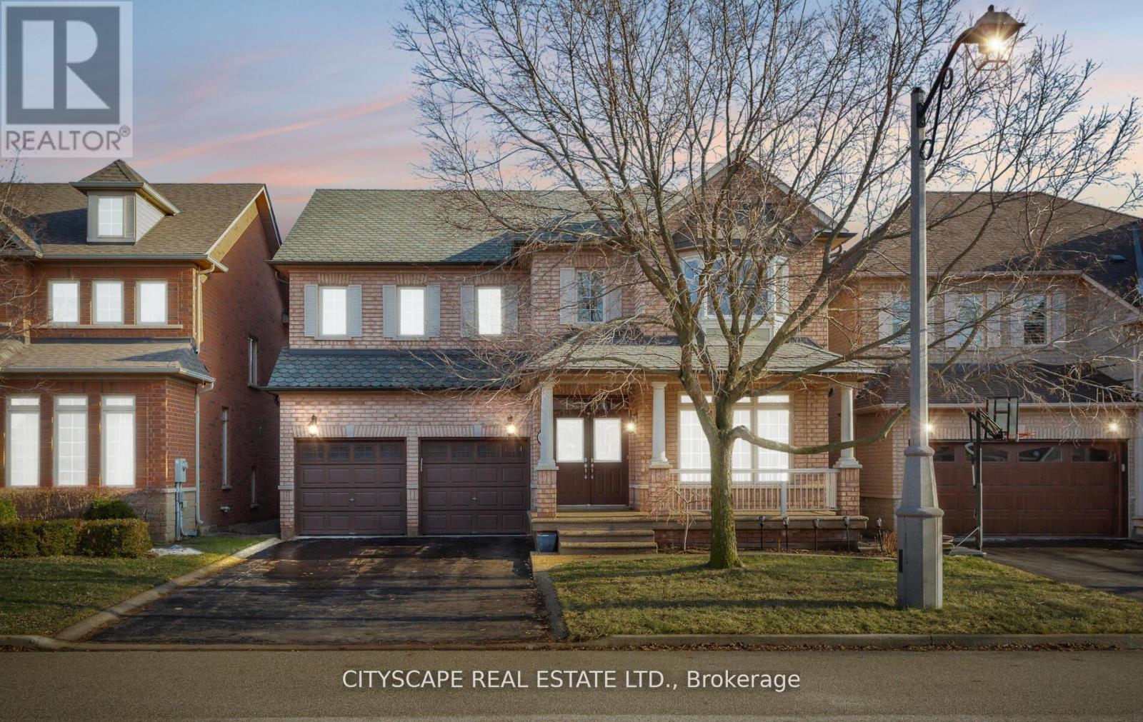 3322 Raspberry Bush Trail, Oakville, Ontario  L6L 6V2 - Photo 2 - W12727248