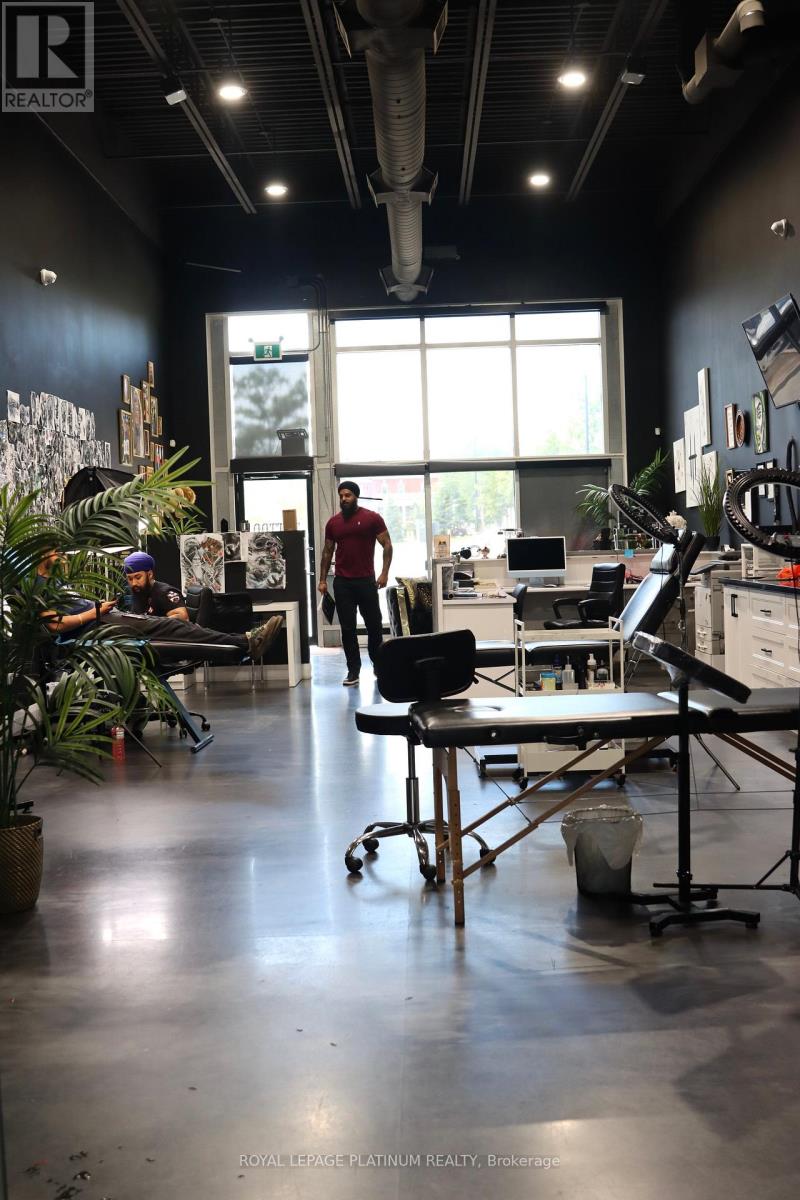 13 - 10 Dewside Drive, Brampton, Ontario  L6R 3Y3 - Photo 6 - W12727258