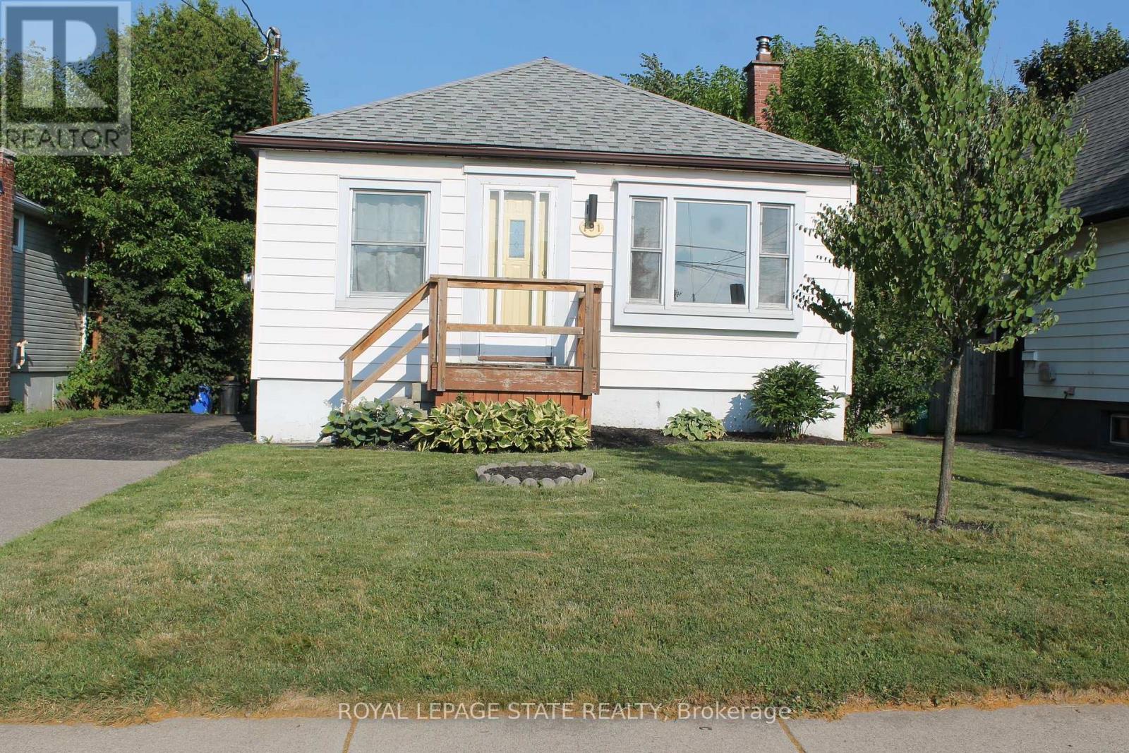 B - 191 EAST 25TH STREET, Hamilton, Ontario