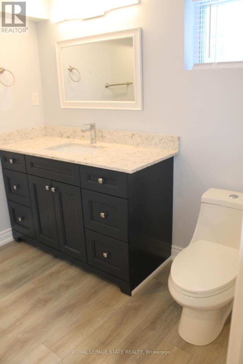 B - 191 East 25th Street, Hamilton, Ontario  L8V 3A4 - Photo 12 - X12727264