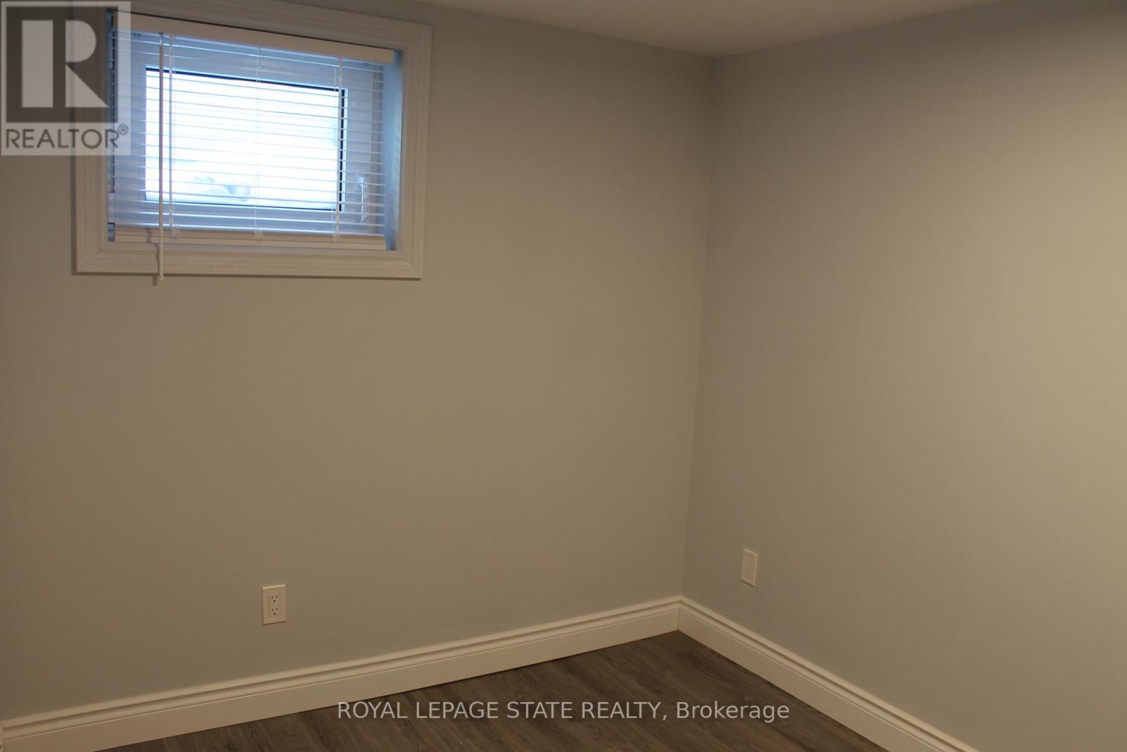 B - 191 East 25th Street, Hamilton, Ontario  L8V 3A4 - Photo 9 - X12727264