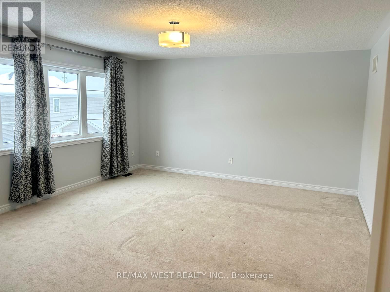 5 Drake Avenue, Brant, Ontario  N3L 0H9 - Photo 14 - X12727274