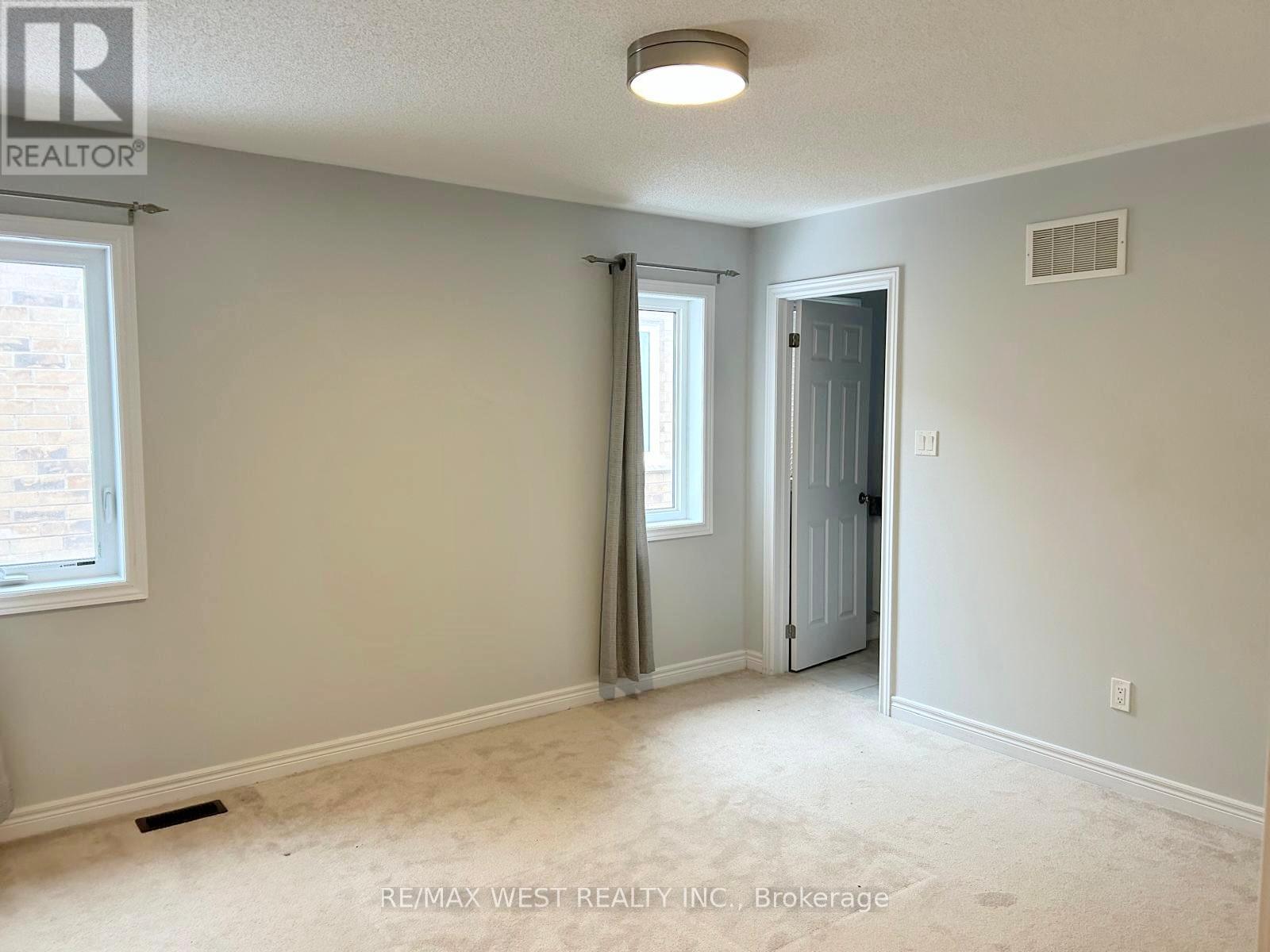 5 Drake Avenue, Brant, Ontario  N3L 0H9 - Photo 15 - X12727274