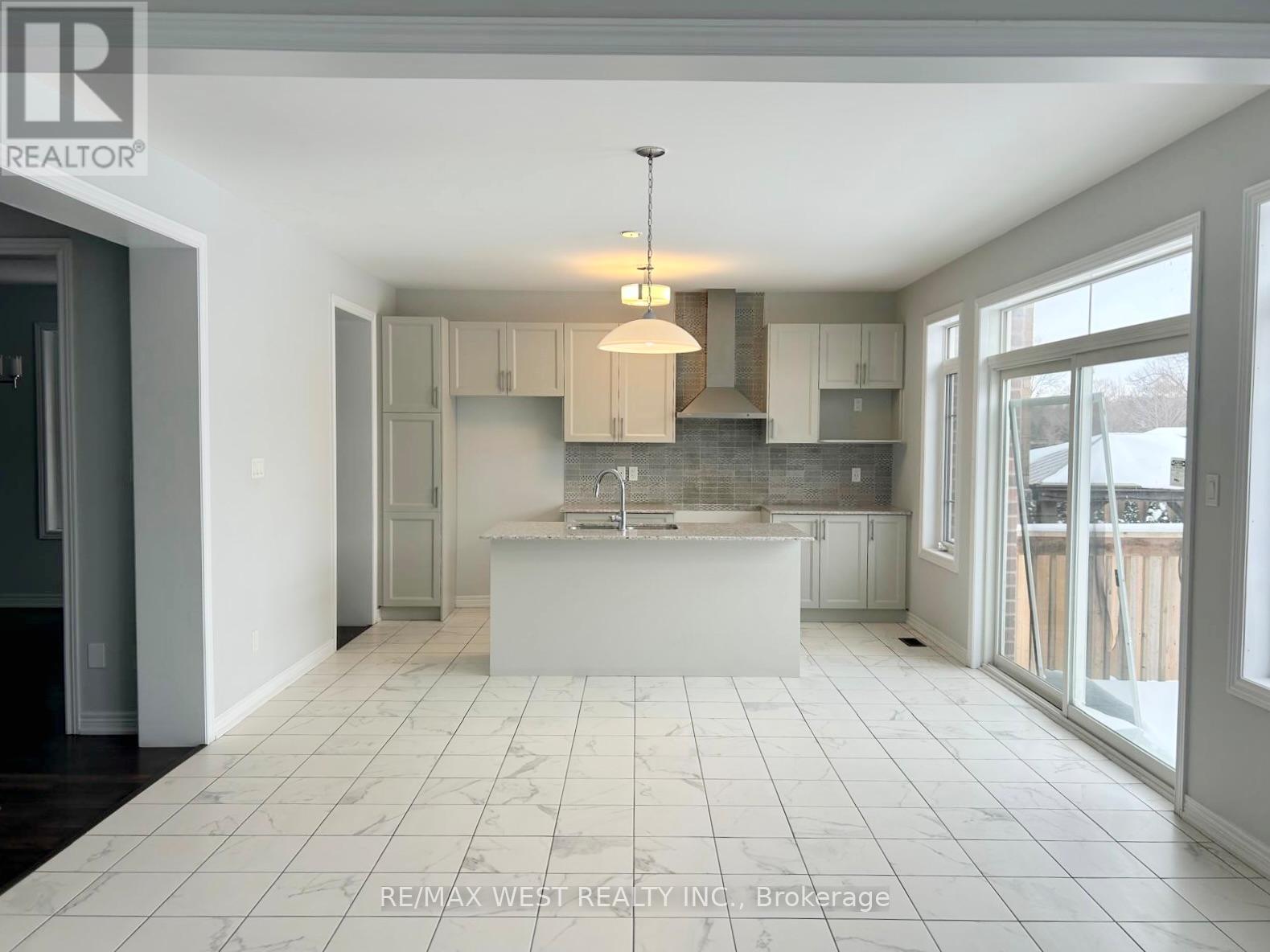 5 Drake Avenue, Brant, Ontario  N3L 0H9 - Photo 5 - X12727274