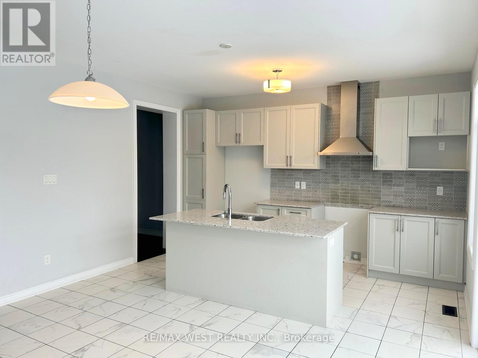 5 Drake Avenue, Brant, Ontario  N3L 0H9 - Photo 6 - X12727274