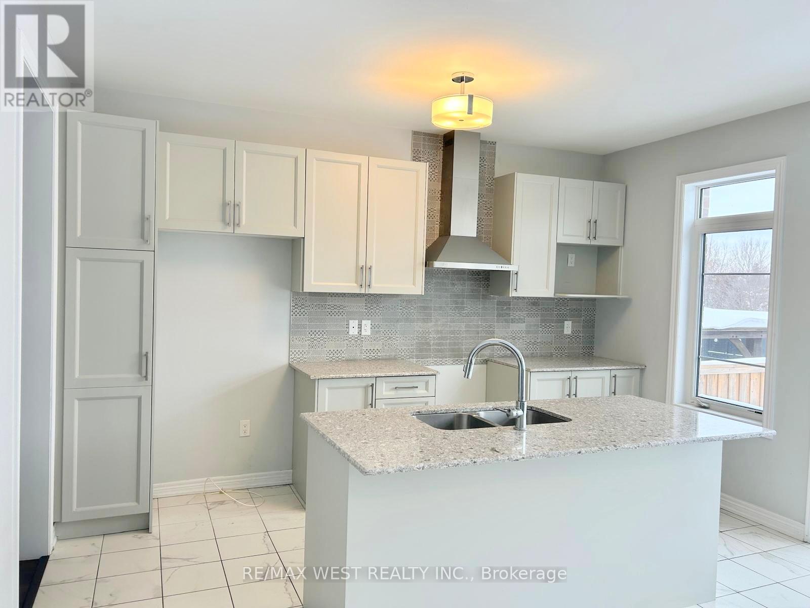 5 Drake Avenue, Brant, Ontario  N3L 0H9 - Photo 7 - X12727274