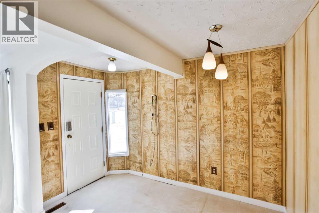 236 N 100 W, Raymond, Alberta  T0K 2S0 - Photo 8 - A2281013