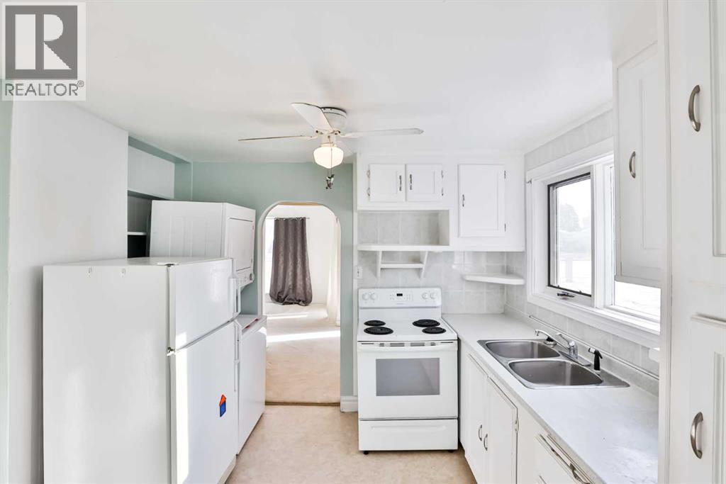 236 N 100 W, Raymond, Alberta  T0K 2S0 - Photo 13 - A2281013