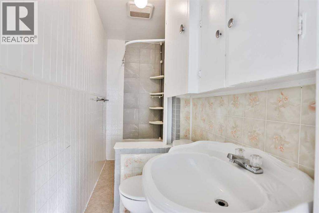 236 N 100 W, Raymond, Alberta  T0K 2S0 - Photo 16 - A2281013